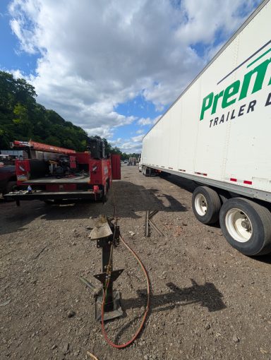 Landing Gear Replacement on Trailer